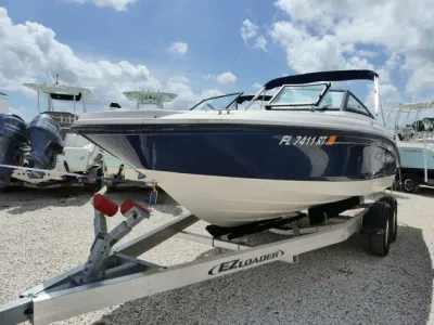 2018 Sea Ray SPX 210