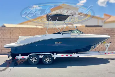 2018 Sea Ray SPX 230