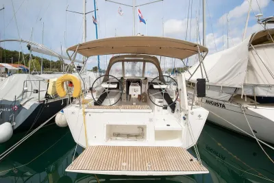 2019 Dufour 360 Grand Large