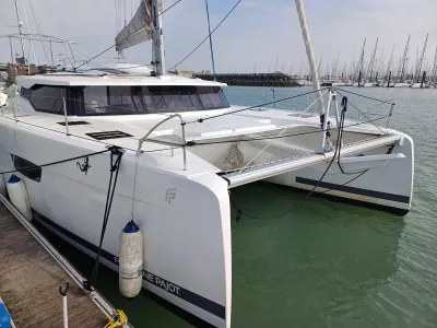 2019 Fountaine Pajot Saona 47