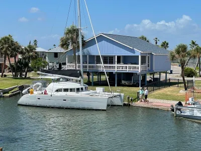 2019 Lagoon 380 S2 4/2