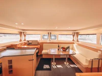 2019 Lagoon 450 S