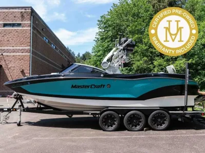 2019 MasterCraft X24
