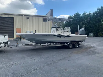 2019 Ranger 2510 Bay Ranger