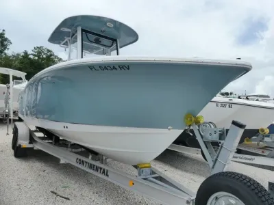 2019 Sea Hunt Ultra 255 SE