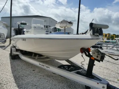 2019 Skeeter SX240