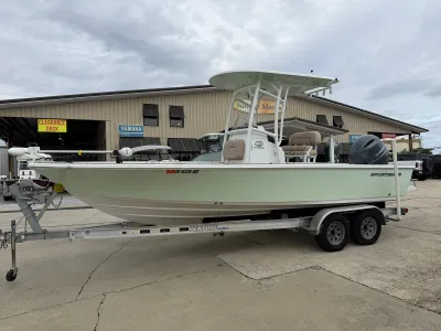 2019 Sportsman Masters 227 Bay Boat