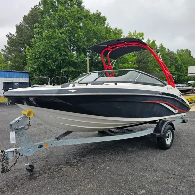 2019 Yamaha Boats AR195