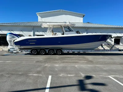 2020 Everglades 395 Center Console