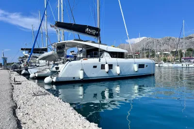 2020 Lagoon 42