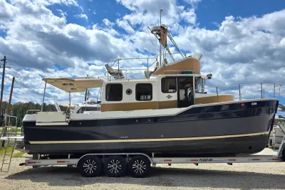 2020 Ranger Tugs R-31 CB