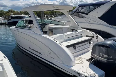2020 Regal 33 OBX
