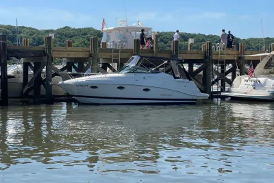 2020 Rinker 270 Express Cruiser
