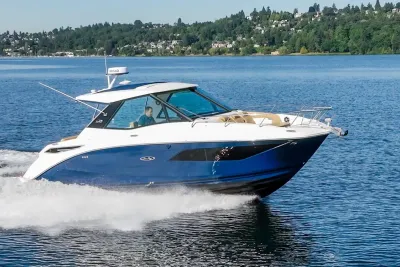 2020 Sea Ray Sundancer 320 Coupe