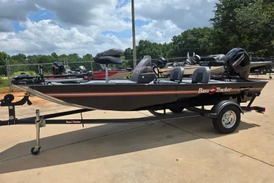 2020 Tracker Bass Tracker Classic XL