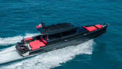 2021 Axopar Brabus Shadow 900 XC Cross Cabin