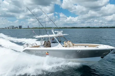 2021 Everglades 395 Center Console