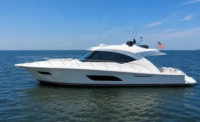 2021 Riviera 575 SUV