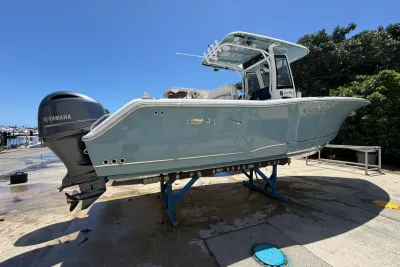 2021 Sea Hunt Gamefish 27CB