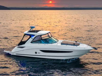 2021 Sea Ray Sundancer 350