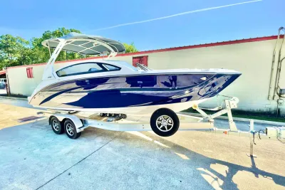 2021 Yamaha Boats 275SE
