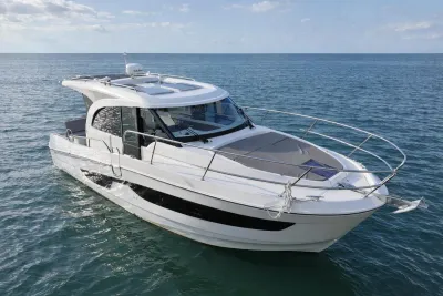 2022 Beneteau Antares 11 Coupe