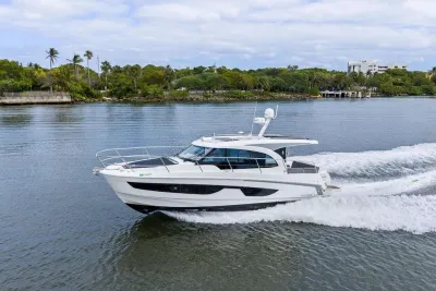 2022 Beneteau Antares 11