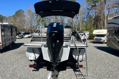2022 Bennington 23LT