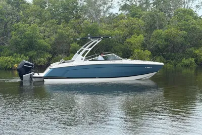 2022 Cobalt R6 Outboard