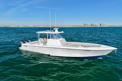2022 Contender 39 Fisharound