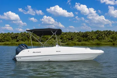 2022 Hurricane SunDeck Sport 201 OB