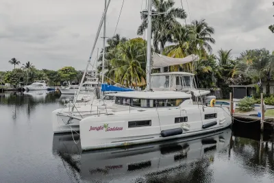 2022 Lagoon 46