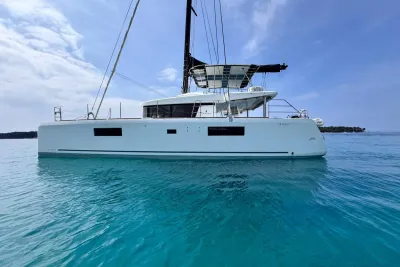 2022 Lagoon 52 F