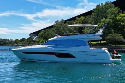 2022 Prestige 520