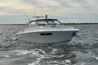 2022 Pursuit DC 365 Dual Console