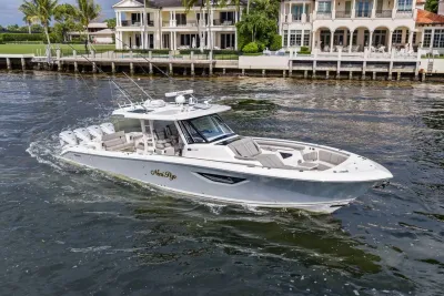 2022 Pursuit S 428 Sport