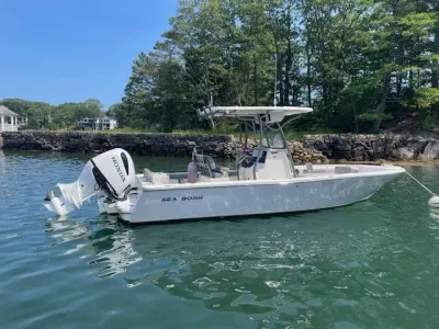 2022 Sea Born LX24 Center Console