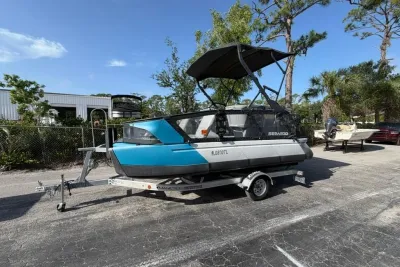 2022 Sea-Doo Switch Sport 18