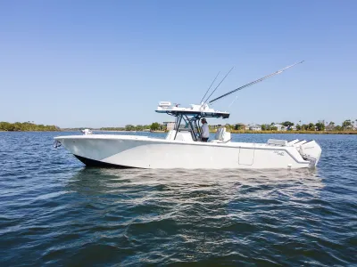 2022 SeaVee 370Z