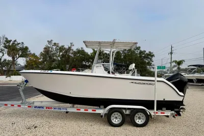 2023 Aquasport 2200 Center Console