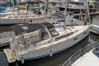 2023 Beneteau Oceanis 38.1