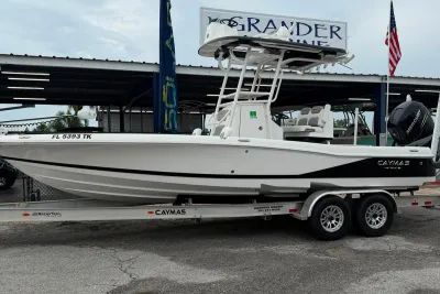 2023 Caymas 26 HB