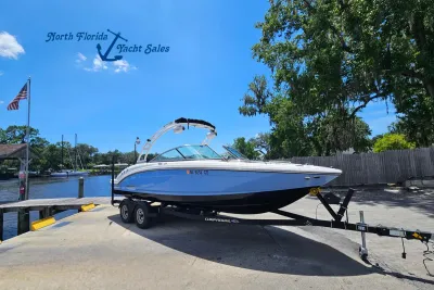 2023 Chaparral 23 SSi