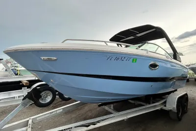 2023 Chaparral 250 OSX