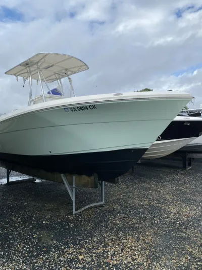 2023 Cobia 237 Center Console