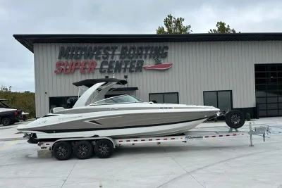 2023 Crownline 290 SS