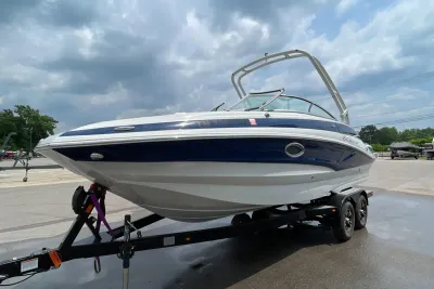 2023 Crownline Eclipse E235