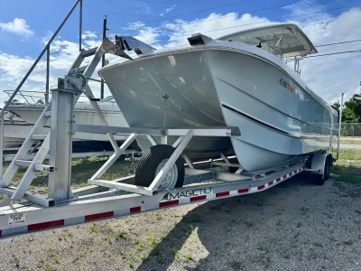 2023 Eastward Horizon 3000