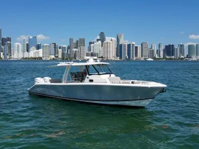 2023 Pursuit S 358 Sport