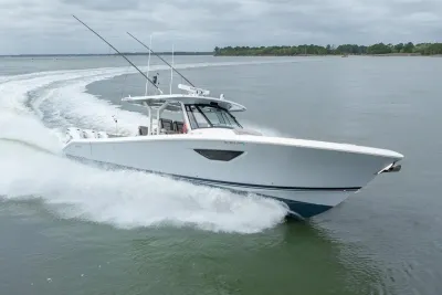 2023 Pursuit S 428 Sport